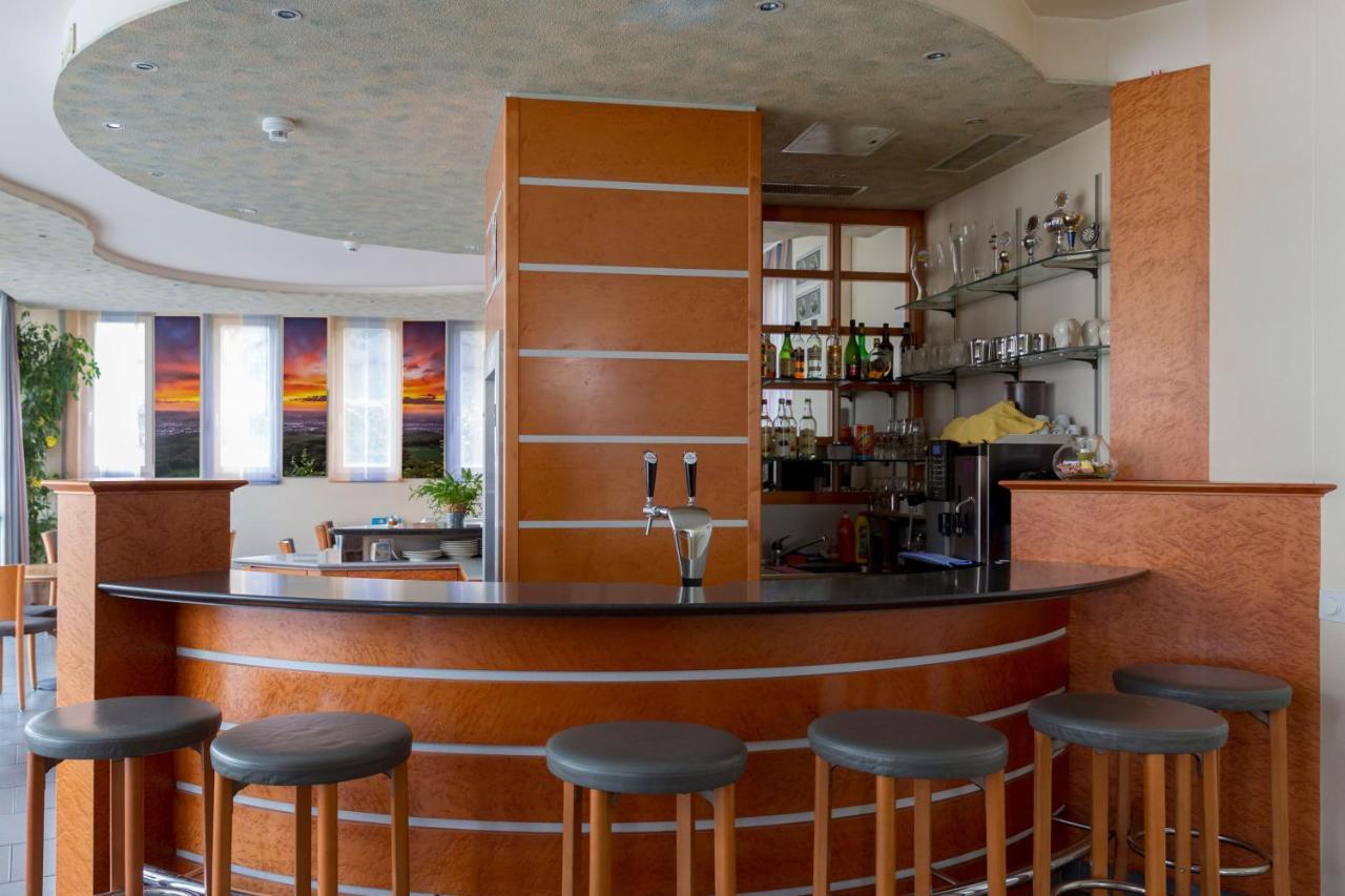 Hotel Rynach Reinach  Buitenkant foto