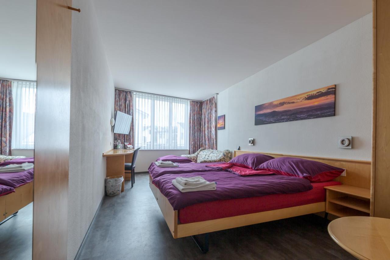 Hotel Rynach Reinach  Buitenkant foto